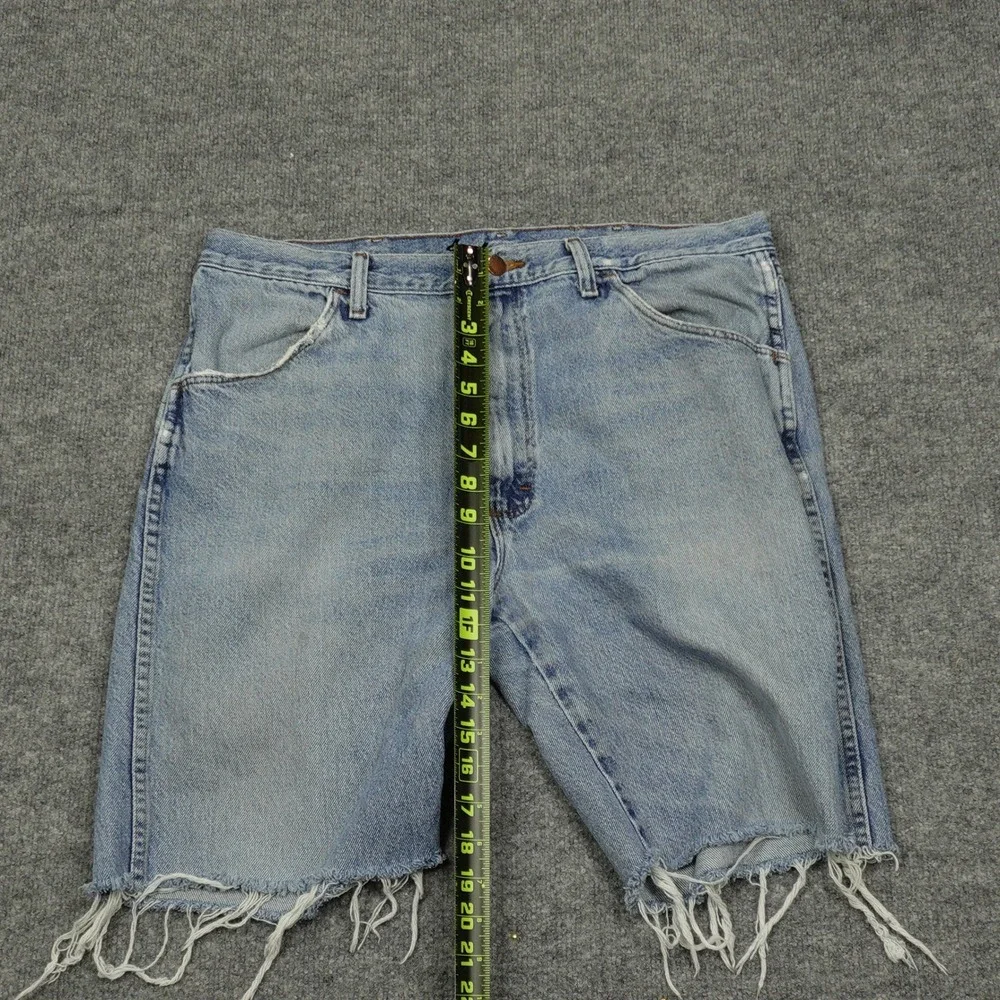 Vintage Rustler Shorts Men 36 Blue Denim Cut Off Raw Frayed Hem Light Wash Jorts